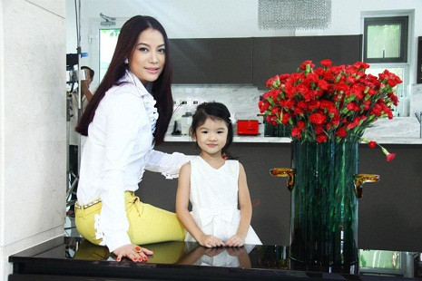 Gian bếp sang trọng của gia chủ.