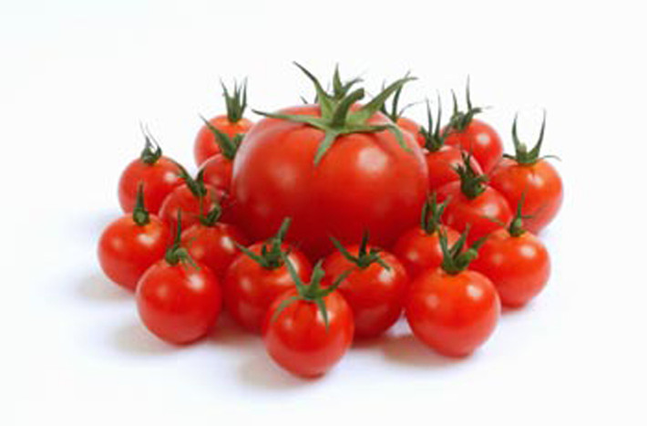 Các nhà khoa học cho rằng những thực phẩm như ớt đỏ, cà chua rất giàu lycopene có khả năng giúp cơ thể tăng cường sức mạnh để chống chọi với căn bệnh ung thư.