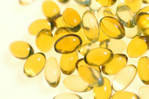 Với đặc tính kháng viêm, tăng cường khả năng đề kháng và giúp vết thương mau lành, vitamin C là trong những vi chất cần thiết có tác dụng hỗ trợ bảo vệ thẩm mỹ vùng kín trước cái tác nhân có hại bên ngoài và hạn chế quá trình âm đạo lão hóa.