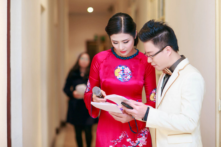 Cả hai khá ăn ý khi làm việc cùng nhau.