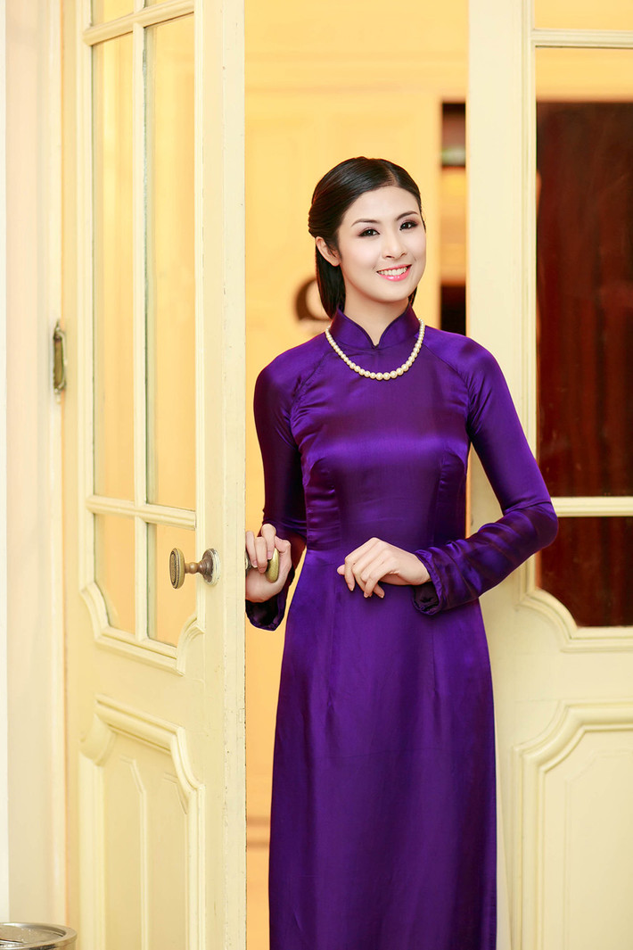 Hiện tại, Ngọc Hân là gương mặt người dẫn chương trình khá đắt show trong các sự kiện văn hóa quan trọng và chương trình truyền hình lớn.