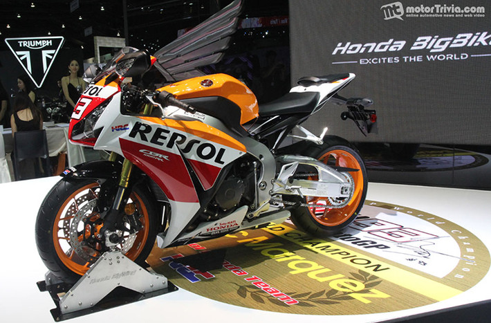 Honda CBR1000RR Champion Edition là phiên bản đặc biệt, được hãng xe Nhật Bản tung ra thị trường để kỉ niệm chiến thắng của đội đua Honda Repsol tại giải đua MotoGP.