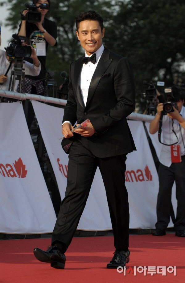 Lee Byung-hun.