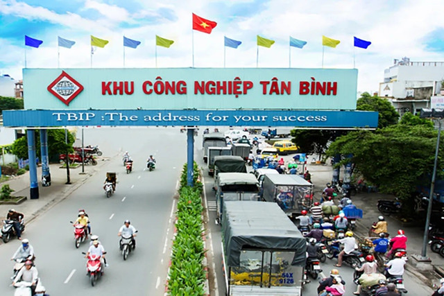 Nhiều khu công nghiệp hiện hữu ở TPHCM sẽ được tái cấu trúc để chuyển đổi chức năng hoặc nâng cấp lên mô hình công nghệ cao. Nhiều khu công nghiệp hiện hữu ở TPHCM sẽ được tái cấu trúc để chuyển đổi chức năng hoặc nâng cấp lên mô hình công nghệ cao.