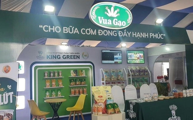 King Green là Công ty sở hữu các dòng sản phẩm Vua Gạo nổi tiếng trên thị trường, đồng thời cũng là nhà thầu thường xuyên trúng các gói cung cấp gạo cho các đơn vị của Cục C10 minhhoa-vuagao-bai03.jpg