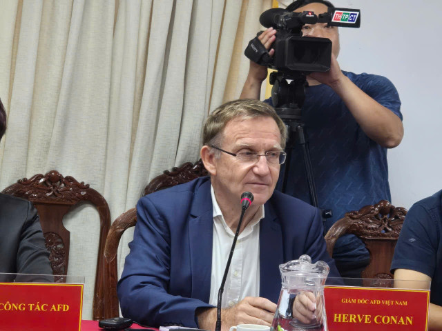 Ông Herve Conan, Giám đốc AFD Việt Nam tại buổi họp. 333.jpg