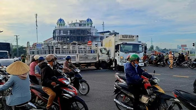 Hiện trường vụ va chạm (Ảnh: Người Tiền Giang) 3333.jpg