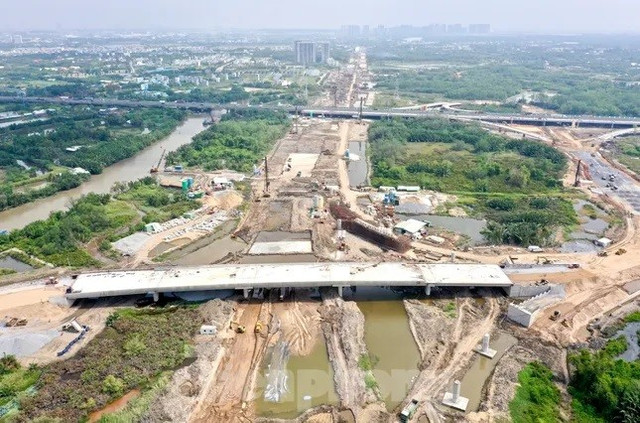 Hiện nay Ban Giao thông TPHCM đang đẩy nhanh tiến độ dự án Vành đai 3. 4.jpg