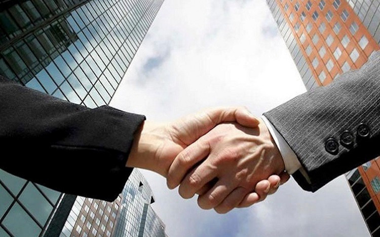 Giữa nhà báo và doanh nhân tồn tại một mối quan hệ mang tính tương hỗ sâu sắc. doanhnghiepbaochi2.jpg