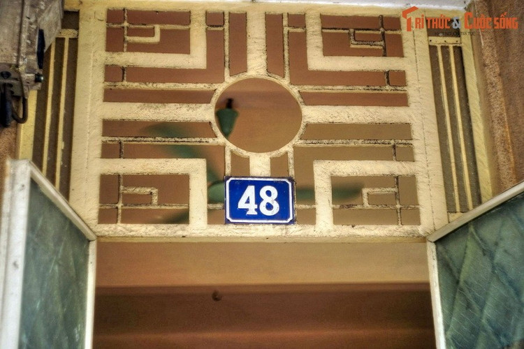Localizada no coração do Bairro Antigo de Hanói, a casa número 48 Hang Ngang é o local associado ao nascimento da Declaração de Independência, o documento que abriu a era de liberdade para o povo vietnamita. 0-48-01.jpg