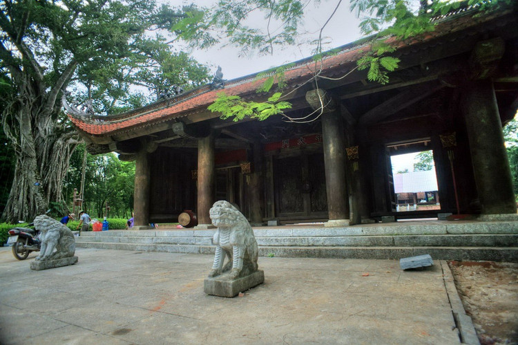 Cổng Ngọ Môn của di tích Lam Kinh. Ảnh: Quốc Lê. 01-3021.jpg