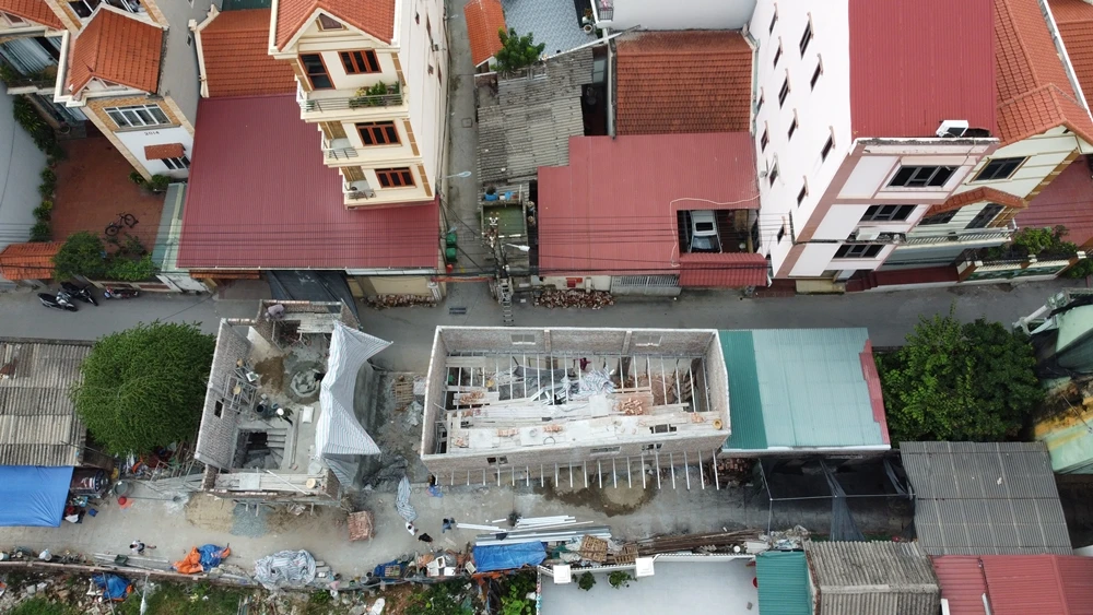 Hà Nội: Công trình lấn chiếm mương thoát nước Cao Hạ gây ngập úng