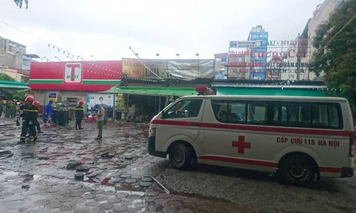 Hiện trường vụ cháy quán bia khiến nữ nhân viên chết thảm ở Hà Nội