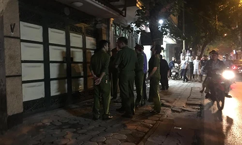 Ảnh: Khám nhà nguyên Tổng cục phó Tổng cục tình báo Phan Hữu Tuấn