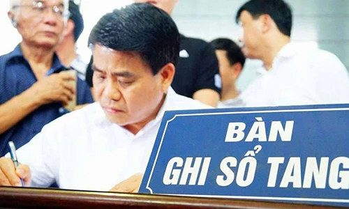 Những dòng lưu bút xúc động tiễn đưa PGS Văn Như Cương