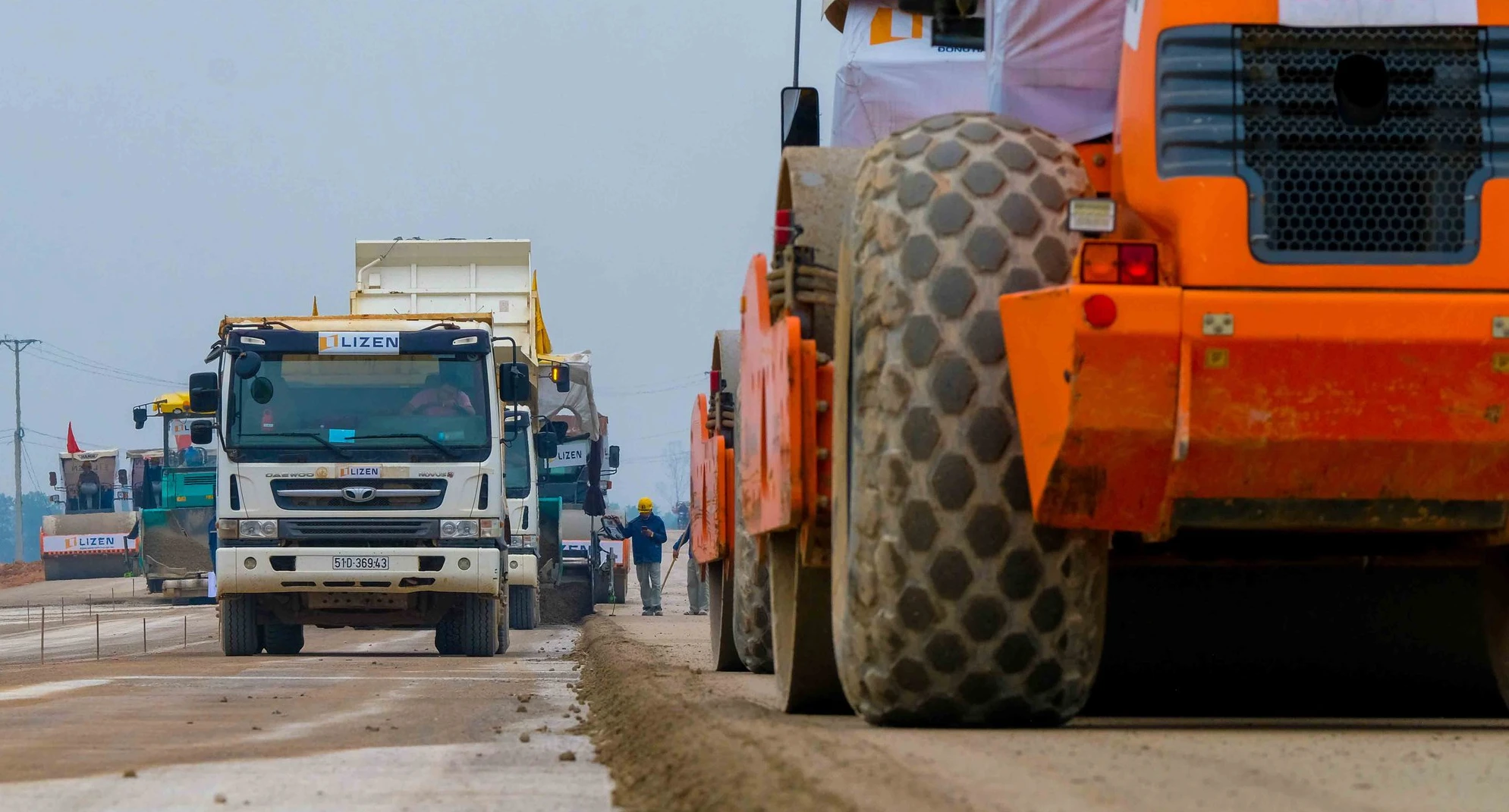Cận cảnh 63km cao tốc Mai Sơn - QL45 chuẩn bị hoàn thành