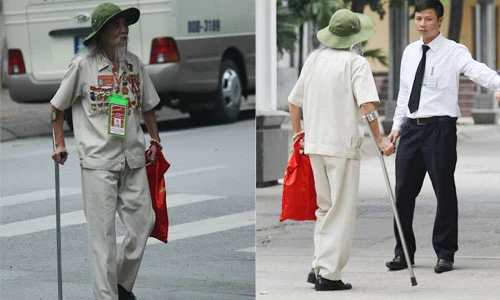 Thương binh 80 tuổi chống gậy đến viếng nguyên Tổng Bí thư Đỗ Mười