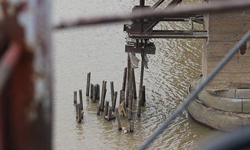 Mục sở thị khu vực phát hiện bom gần trụ cầu Long Biên