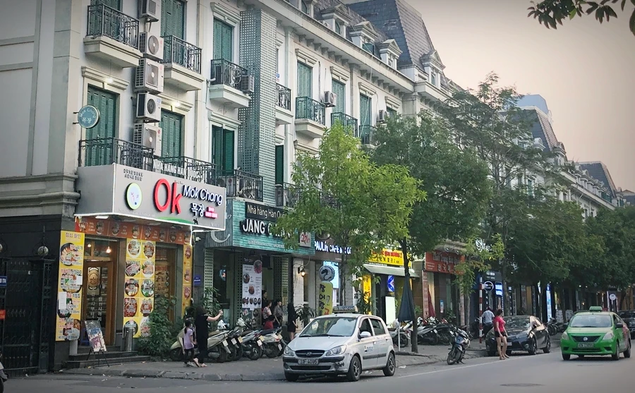 Hàn Quốc thành “điểm nóng” dịch corona, những con phố Hàn ở Hà Nội giờ ra sao?