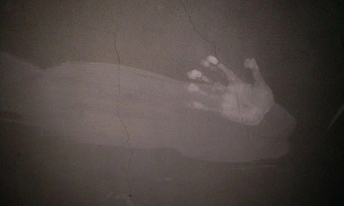 Dấu bàn tay ám ảnh ở chung cư Carina 20 ngày sau thảm họa