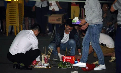 Ám ảnh hiện trường bé sơ sinh rơi từ tầng cao chung cư Linh Đàm