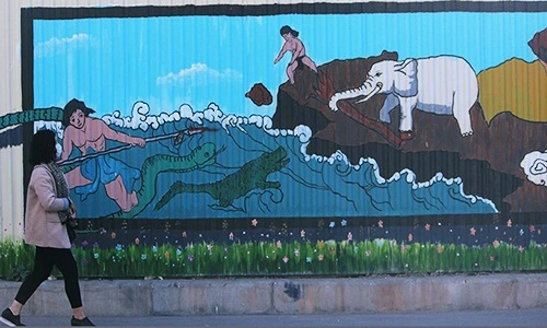 Dâng trào cảm xúc đi trên đường tranh 3D dài nhất Thủ đô