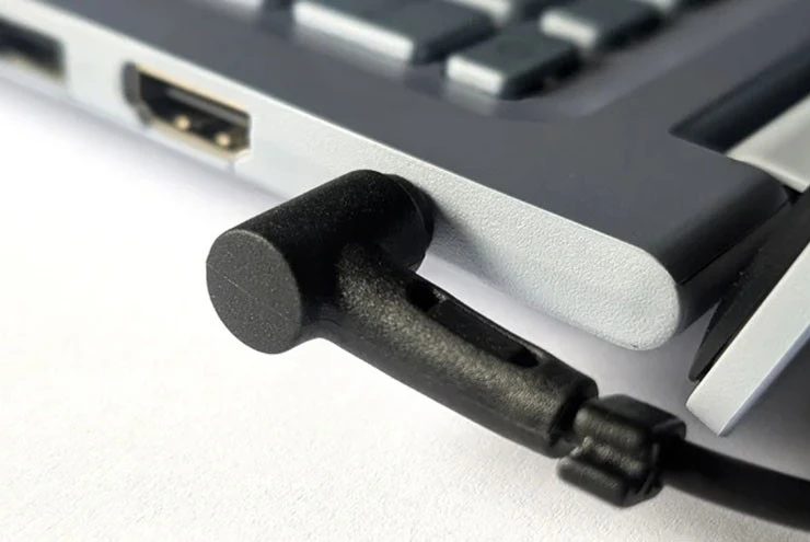 Dùng sạc công suất lớn có làm hỏng laptop không 