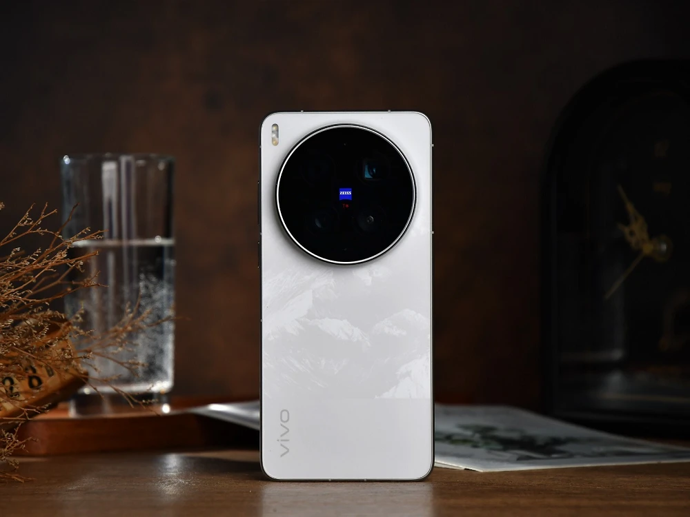 vivo X300 Ultra, camera kép 200MP, giá từ 26,7 triệu 