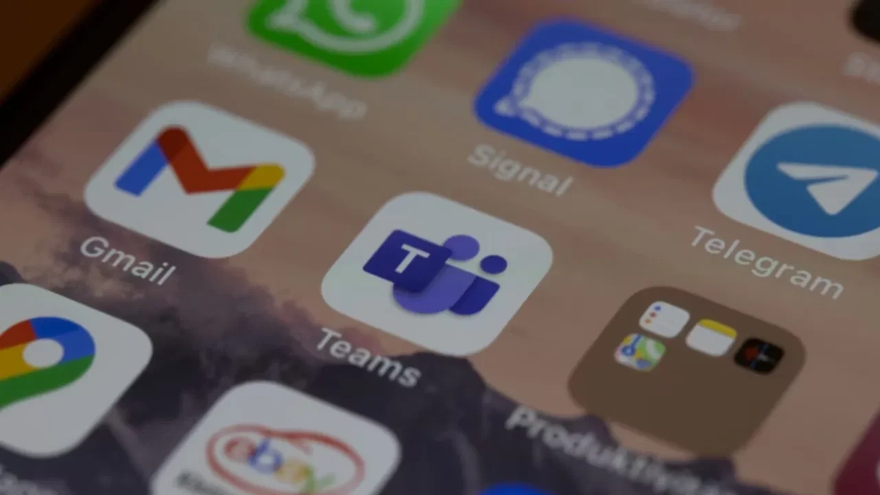 iPhone gặp lỗi nguy hiểm, tin nhắn xóa vẫn bị lộ