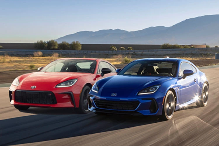 Toyota GR86 và Subaru BRZ sẽ "gây cảm xúc" hơn với gói độ từ Blitz