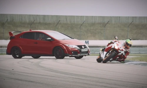 Honda Civic Type-R “so găng” cùng CBR1000RR SP Fireblade 