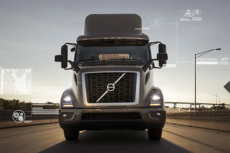 Xe tải Volvo sẽ an toàn hơn nhờ camera trong buồng lái