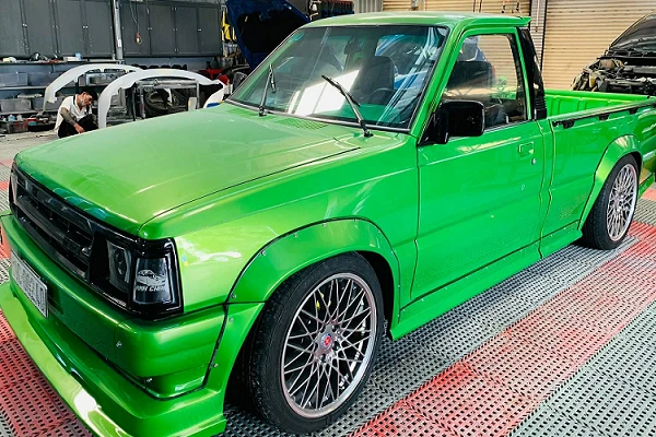 Mazda B2200 "ông cụ hoá thanh niên" chỉ với 300 triệu ở Sài Gòn 