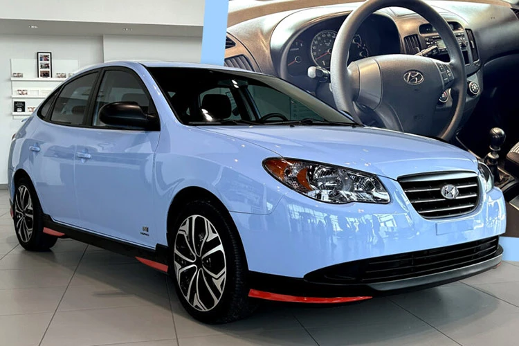 Cận cảnh Hyundai Elantra 2008 chạy 1 triệu km phục chế như mới