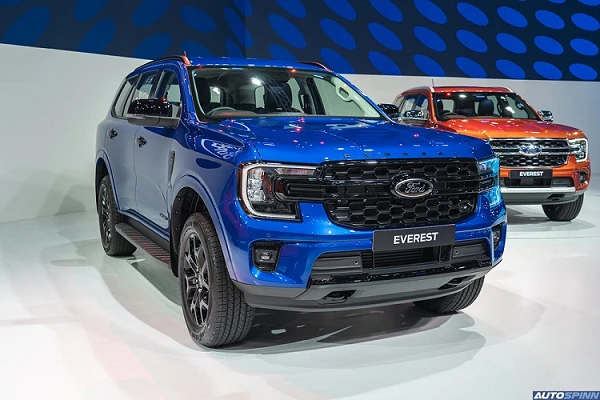 Ngắm Ford Everest Sport 2022 sắp Việt Nam “bằng xương, bằng thịt”