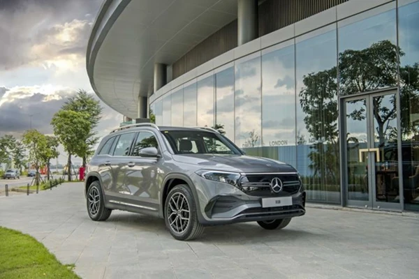 "Soi" loạt xe sang Mercedes-Benz điện rẻ và đắt nhất tại Việt Nam