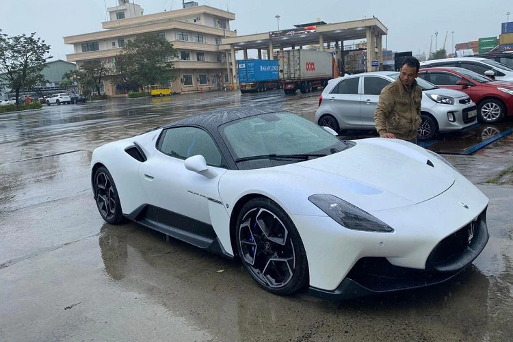 "Đập thùng" Maserati MC20, cho đại gia Việt chơi Tết Nhâm Dần