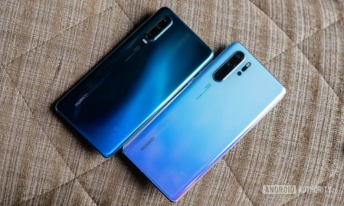 Siêu phẩm Huawei P30 mất giá một nửa sau 4 tháng 