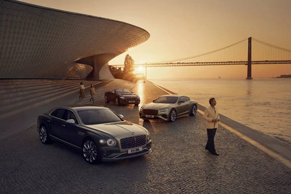 "Soi" loạt xe Bentley Mulliner 2025 cải tiến mạnh tới 782 mã lực