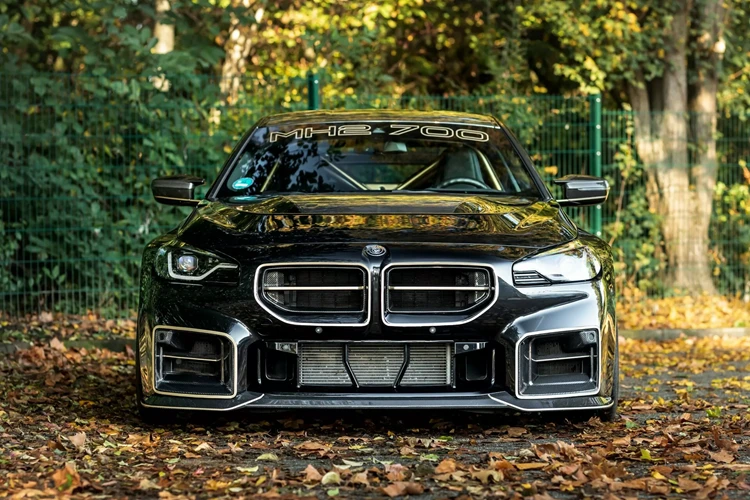 Manhart trình làng “quái vật” BMW M2 mạnh 718 mã lực