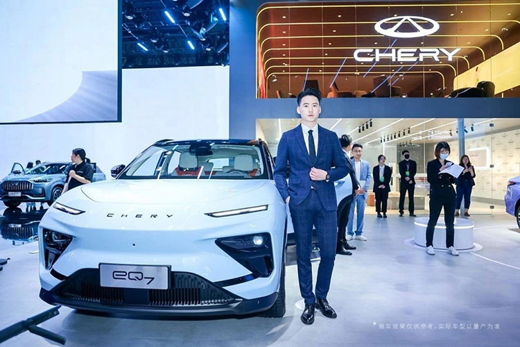 Chery eQ7 - SUV điện Trung Quốc “ngon, bổ, rẻ” từ 419 triệu đồng