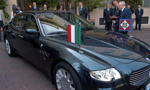 "Soi" dàn xe sang Maserati của các Tổng thống Ý
