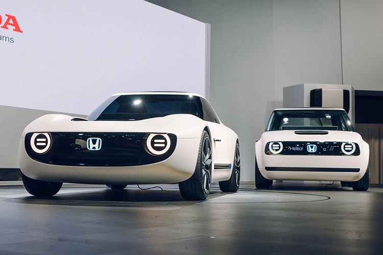 Honda e 2022 ra mắt Malaysia, 5 màn hình và 1,15 tỷ đồng