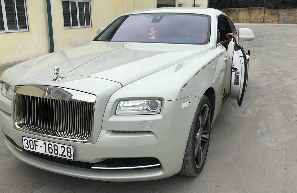 Xe sang Rolls-Royce Wraith 19 tỷ của đại gia tại Hà Nội