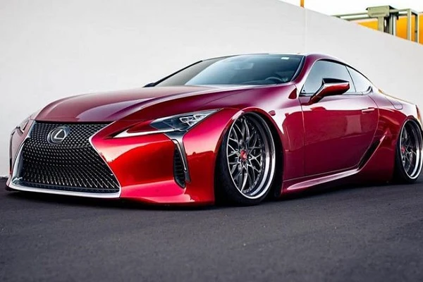 Ngắm xe sang Lexus LC 500 phiên bản “lết đất” đầy táo bạo