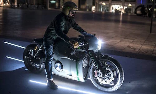 “Lác mắt” nhìn siêu môtô Lotus C-01 lần đầu lăn bánh