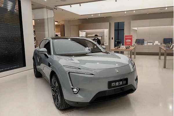Xe SUV điện Avatr 11 hơn 1 tỷ đồng của hãng điện thoại Huawei