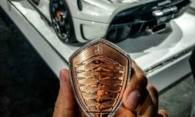 Chìa khóa giá 5,7 tỷ đồng của siêu xe Koenigsegg Regera
