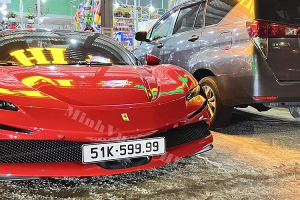 Đại gia Sài thành trúng "biển tứ quý 9" Ferrari SF90 Spider hơn 54 tỷ