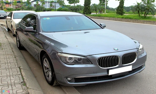 Cận cảnh xe sang BMW 730 Li chưa đến 1 tỷ đồng